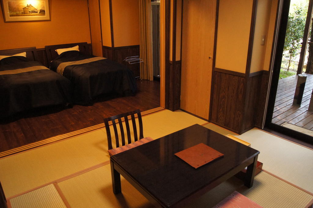 Hotel Fumoto Ryokan Minamioguni Habitación foto